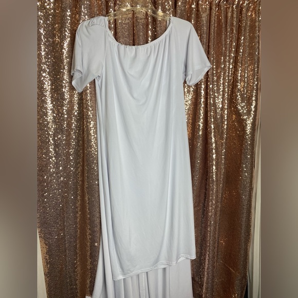 All white Bodycon capped dress - Picture 2 of 7